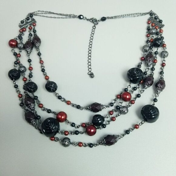 Vintage Avon Black and Red Necklace Multi Layered Beaded Plastic Rose Beads - Picture 6 of 6